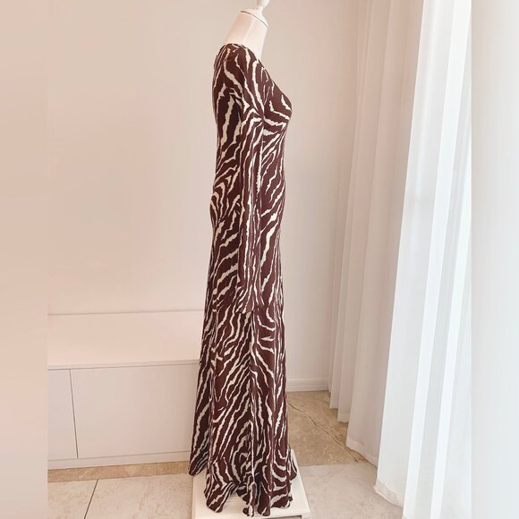 Realisation Par The Gia in Animal - Bell sleeves and floor length - Picture 8 of 13